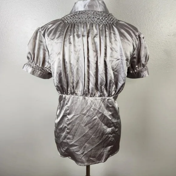 Attention Y2K Pewter Metallic Puff Sleeve Tie Neck Botton Up Blouse Size Large - Picture 6 of 8